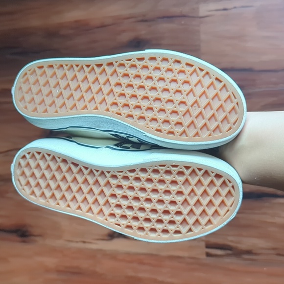 Van checkerboard slip-on kid size 2 - Picture 2 of 5